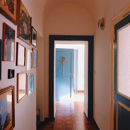 Casa Su Rotaie Vendégház
